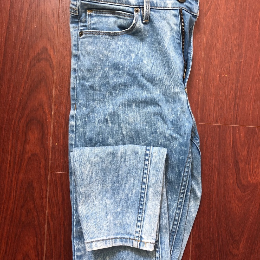 Guess Denim Skinny Jeans - Picture 2 of 4